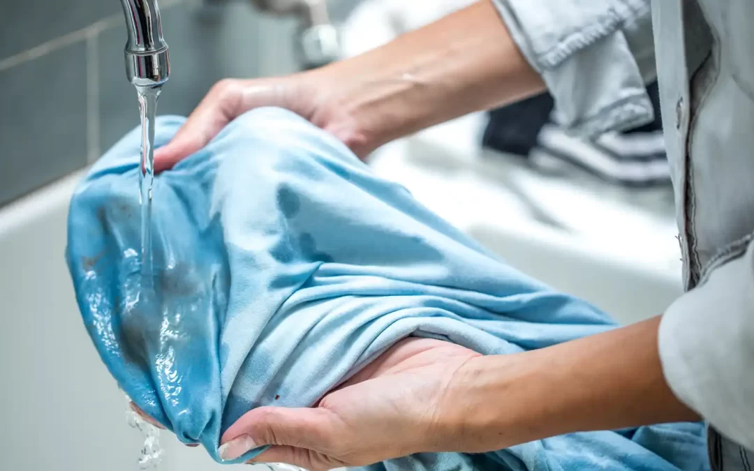 ¿Sabes cómo eliminar el moho de tu ropa? Sigue estos trucos para una limpieza efectiva